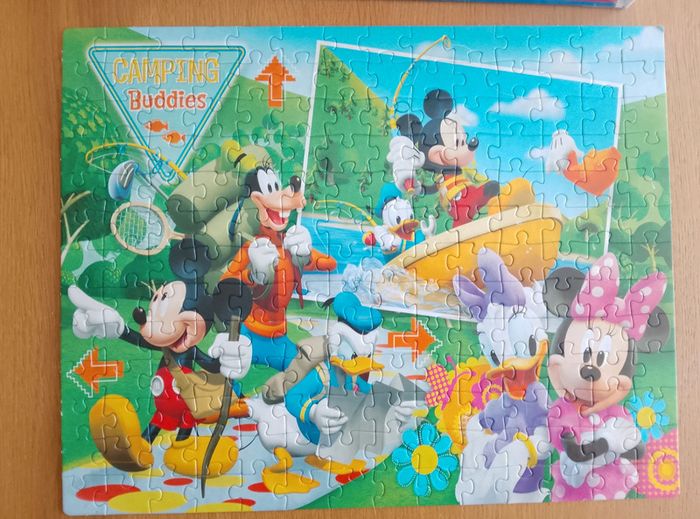 Puzzle 180 pièces - Disney Mickey, Minnie, Daisy, Donald et Dingo - photo numéro 2