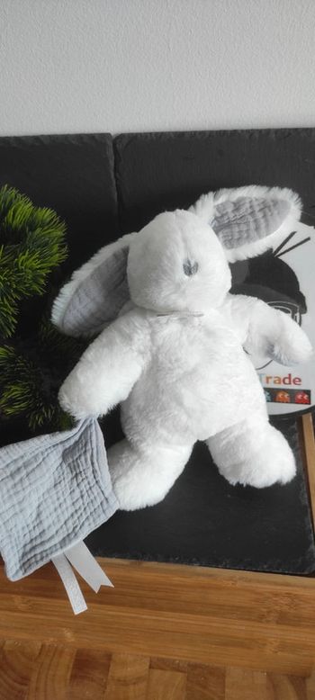 doudou peluche lapin blanc gris mouchoir baby nat bn0636 bleu céleste Lange Gaze