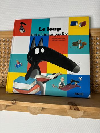 Livre le loup qui n’aimait pas lire