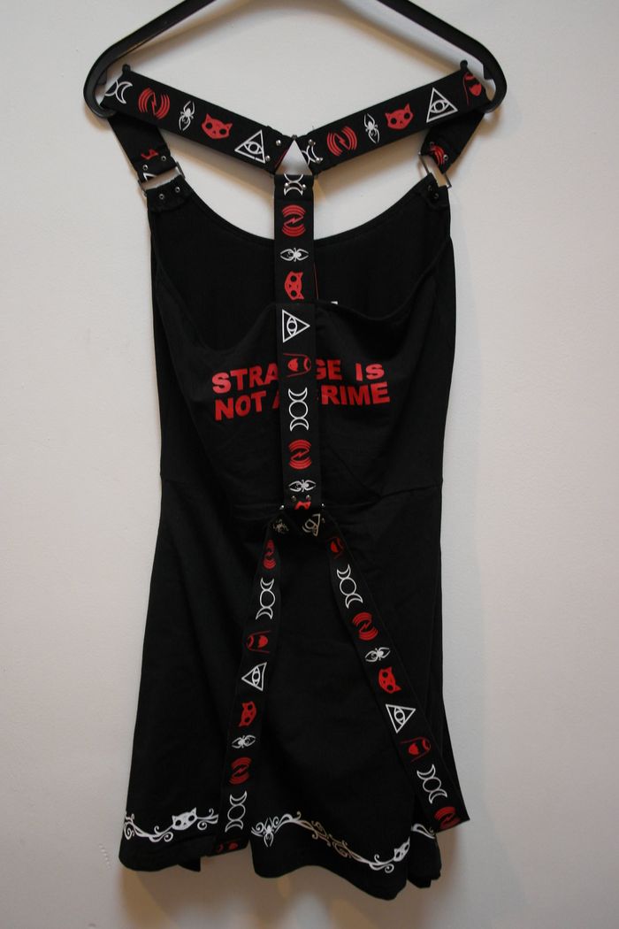 robe Emily the Strange - taille S - photo numéro 8