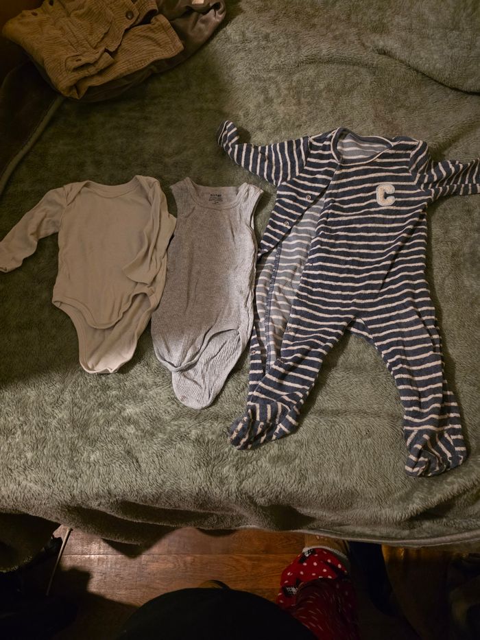 Vêtement bébé garçon 12 mois - photo numéro 2