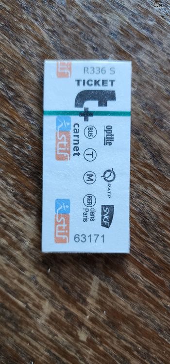 Carnet de 10 tickets de métro parisien T+ tarif  RATP SNCF