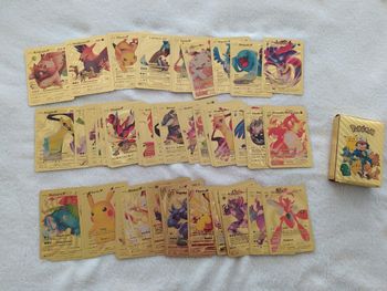 55 cartes Pokémon or avec vmax