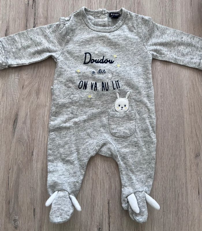 Pyjama / grenouillère manches longues Kiabi grise taille 1 mois