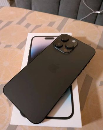 I P h o n e 15 pro max