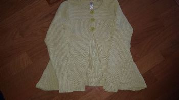 gilet épais vert anis 10 ans