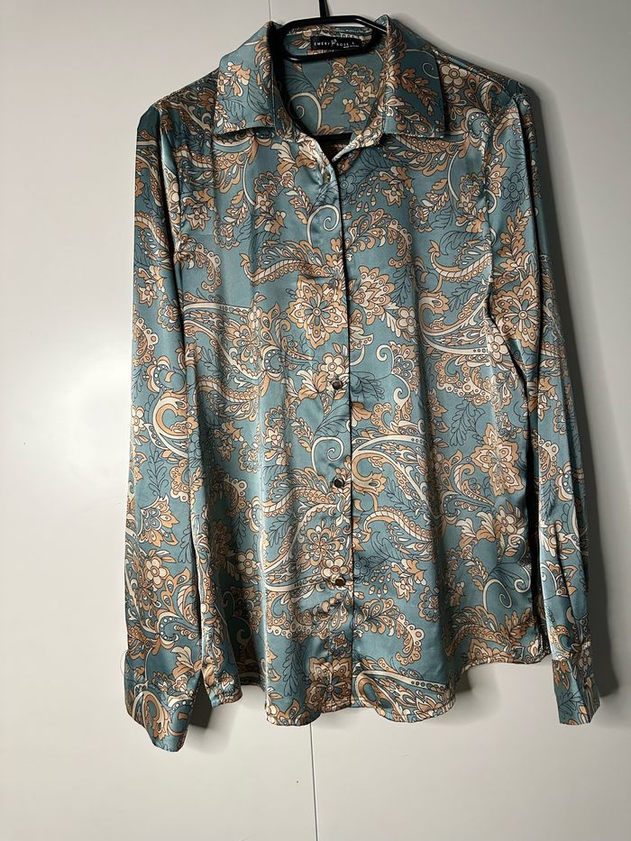Chemise satin Taille L