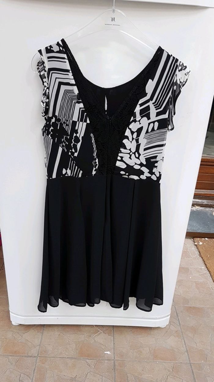 Robe élégante - photo numéro 3