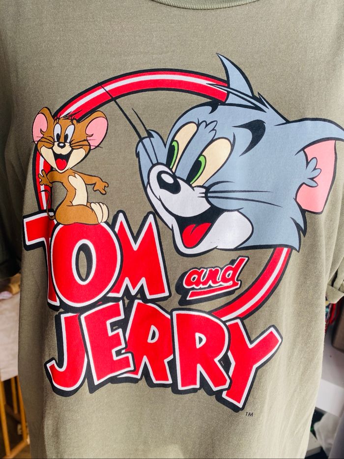 Tee Shirt Tom & Jerry Kaki Neuf - photo numéro 4