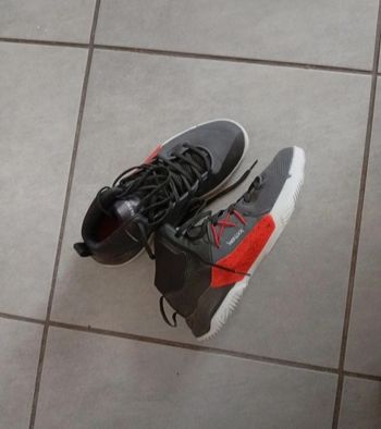 Chaussure de basket taille42