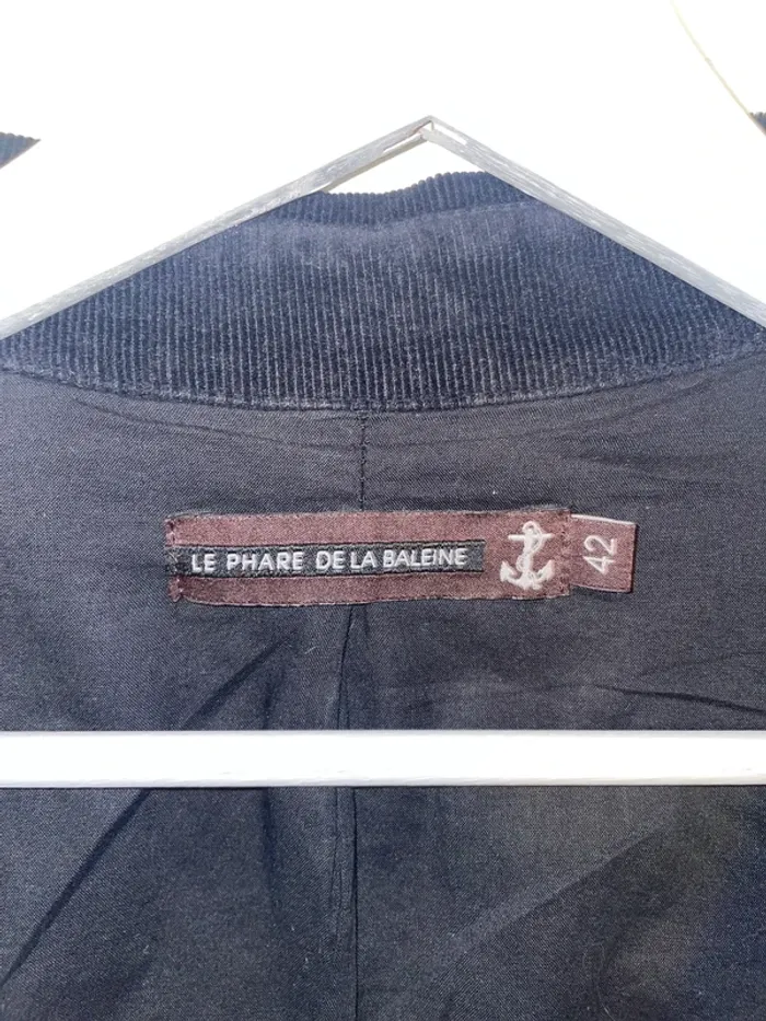Veste noire Le phare de la baleine 42 - photo numéro 2