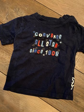T-shirt bleu marine converse 6mois