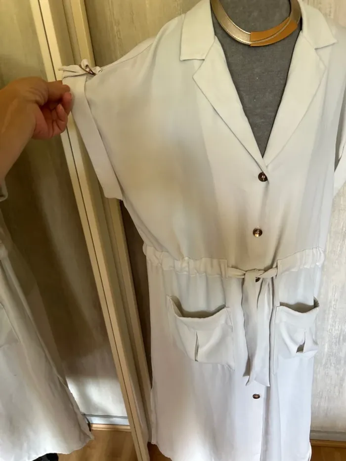 Robe fluide à boutons - photo numéro 2