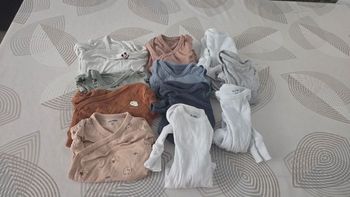 Vend 11 bodyd 6 mois kiabi