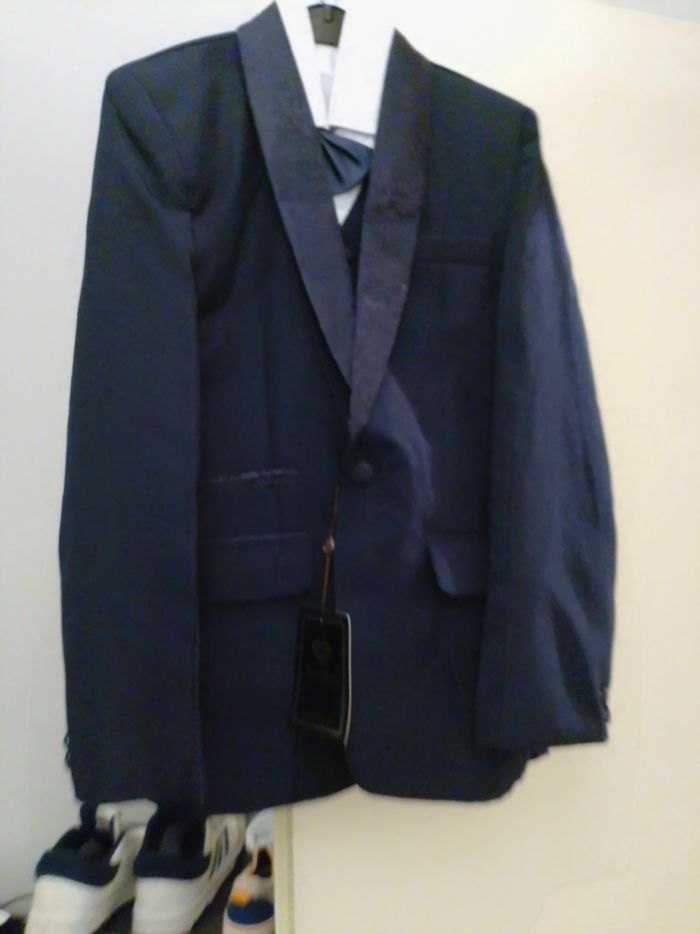 Smoking garçon taille 14 ans