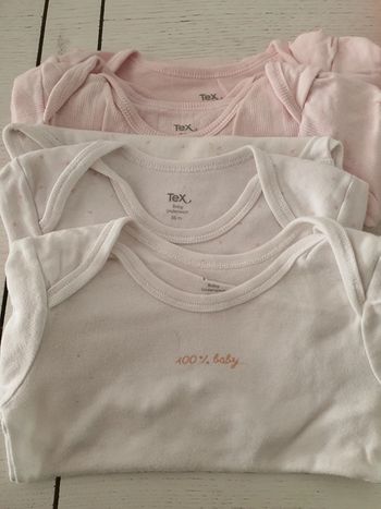 4 bodies 3 ans manches courtes