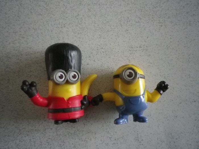 FIGURINES MIGNONS