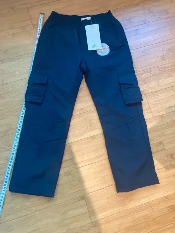 5 ans - pantalon matière chaude - couleur bleu marine - neuf avec étiquette