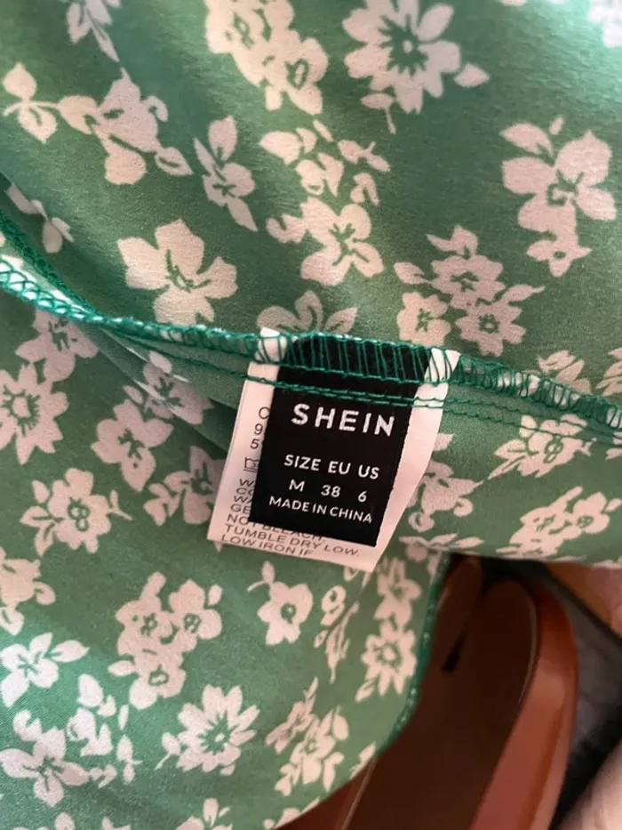 Blouse courte verte - photo numéro 3