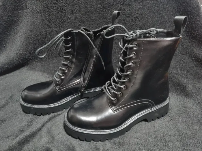 Paire De Bottines Noires, FPC - photo numéro 2
