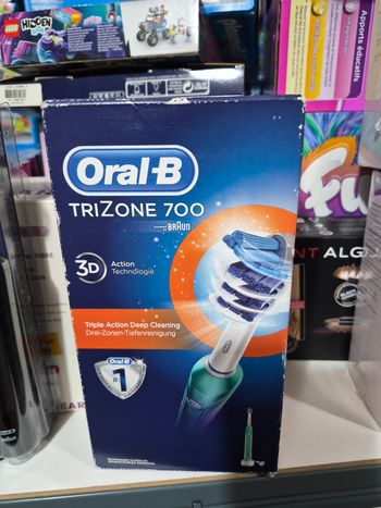 Brosse à Dents électriques Oral B Trizone 700 Neuve. 