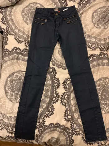 Jeans Only