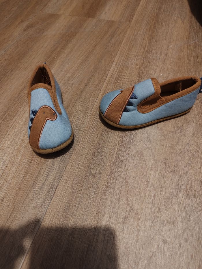 Chaussons bébé taille 19 - photo numéro 3