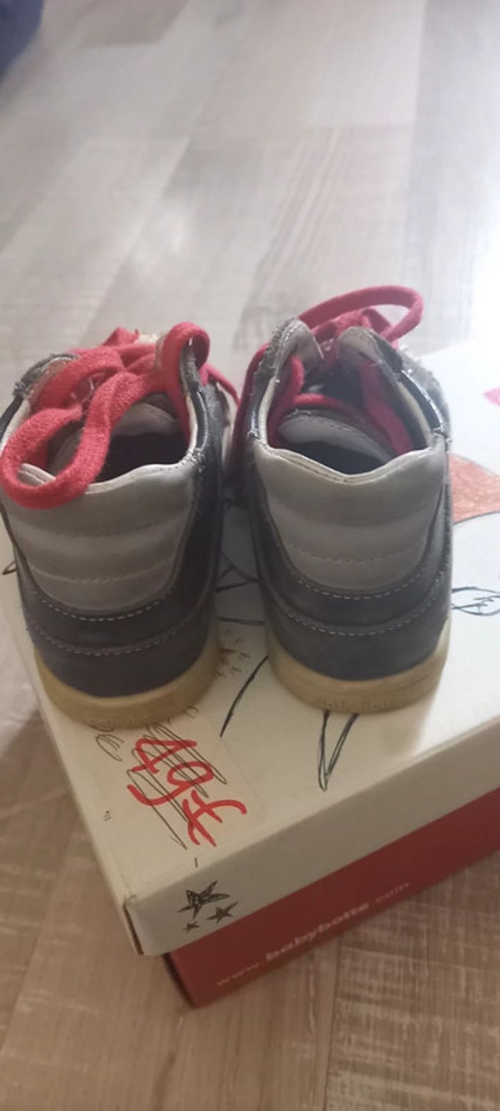 Chaussures babybotte taille 22 - photo numéro 2