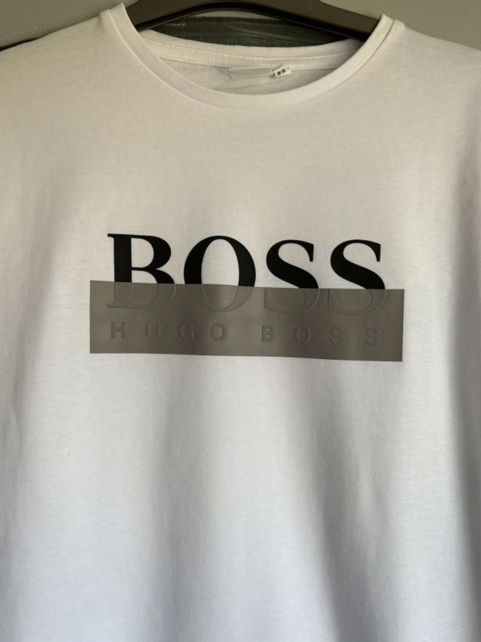 T shirt manche longue Hugo Boss 16 ans - photo numéro 2
