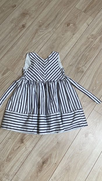 Robe 5/6 ans