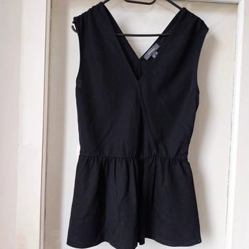 Magnifique haut taille S neuf