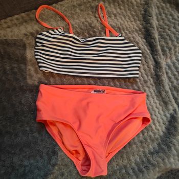Maillot de bain fille 10 ans
