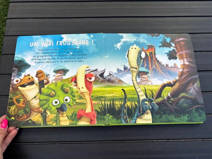 🌺Mon livre puzzle Gigatosaurus🌺 - photo numéro 3