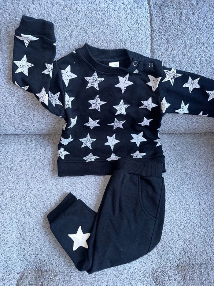Ensemble jogging étoiles noir et blanc