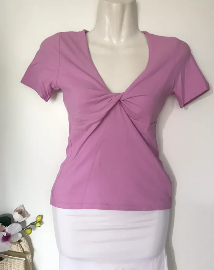 Tee shirt rose lilas Neuf avec étiquette - photo numéro 2