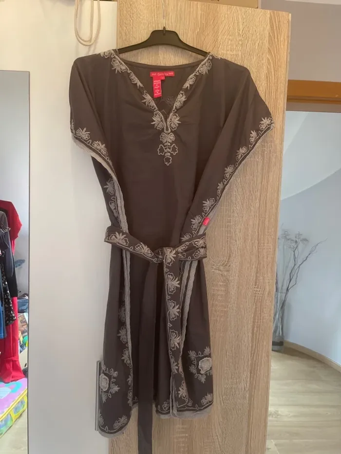 Robe de plage 38/40 - photo numéro 4