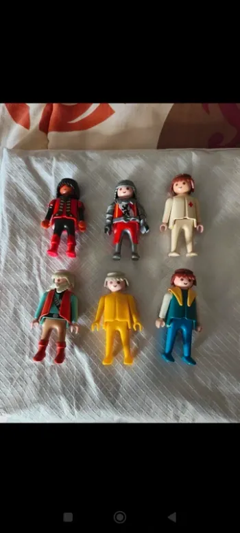 Lot 11 Personnages Playmobil