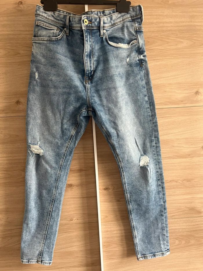Jean troué carrot C65 celio taille 44