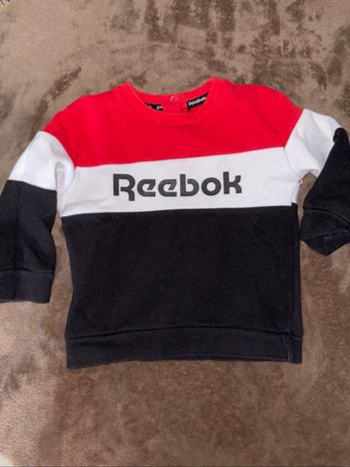 Sweat Reebok Garçon taille 12/18 mois en très bon état. - photo numéro 5