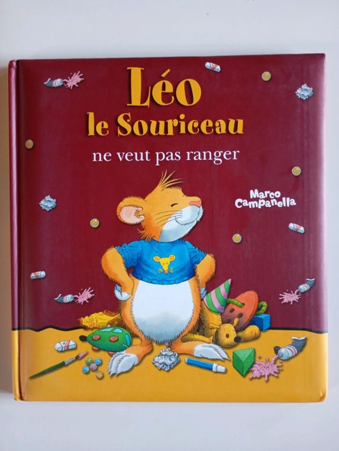 Léo le souriceau ne veut pas ranger