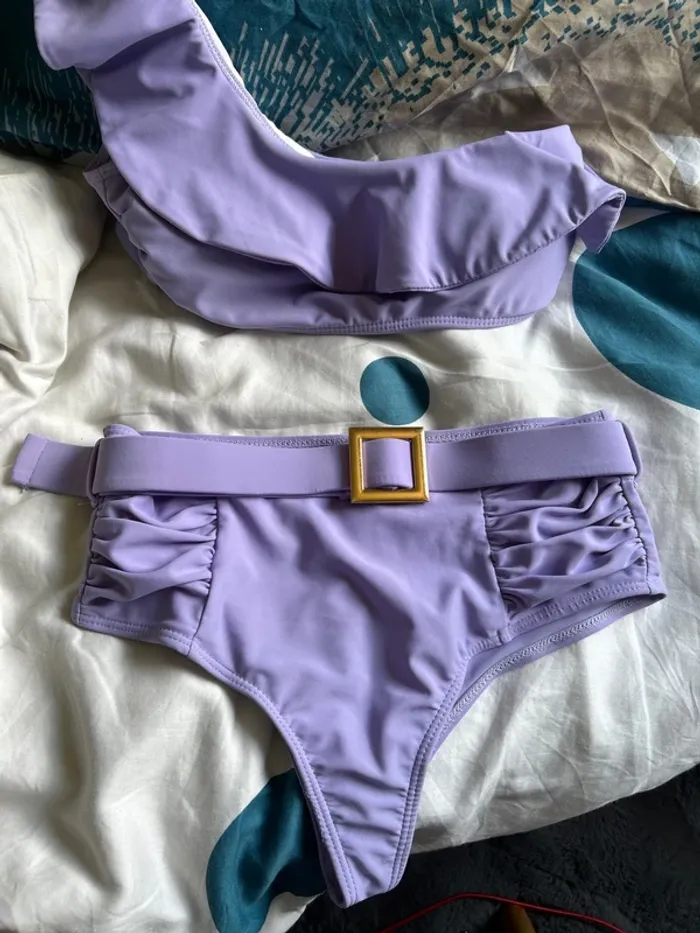 Maillot de bain, deux pièces - photo numéro 3
