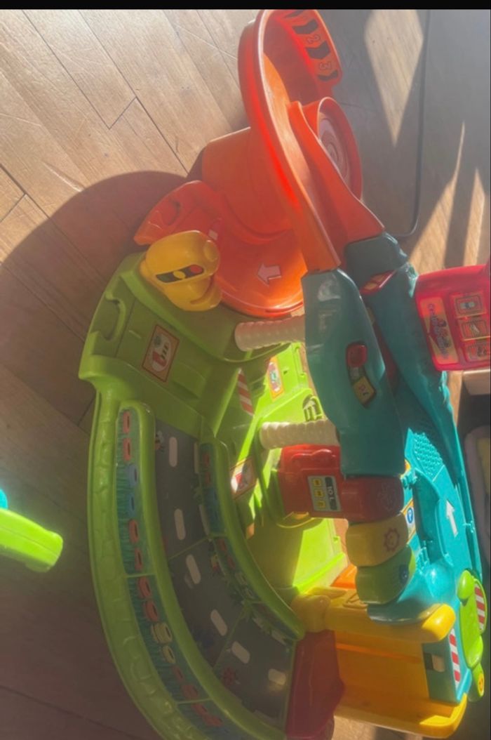 Garage tut tut bolide - photo numéro 2