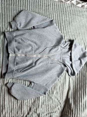sweat gris