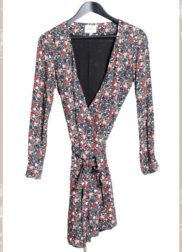 🌸 Robe portefeuille Sézane – Taille 36 🌸 - photo numéro 2