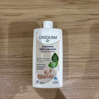 Liniment et couches petits culottes taille 1