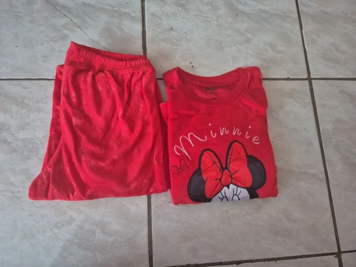 Pyjamas deux pièces minnie 6/8 ans