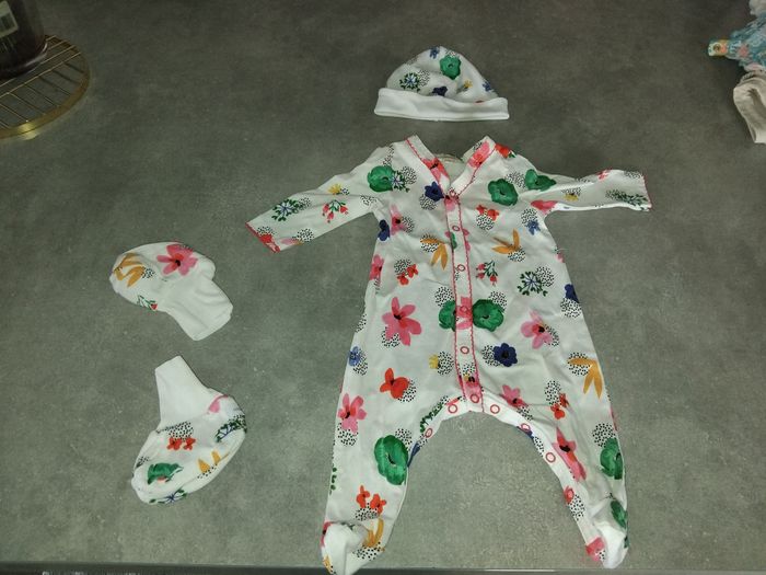 Tenue de naissance 1 mois  catimini