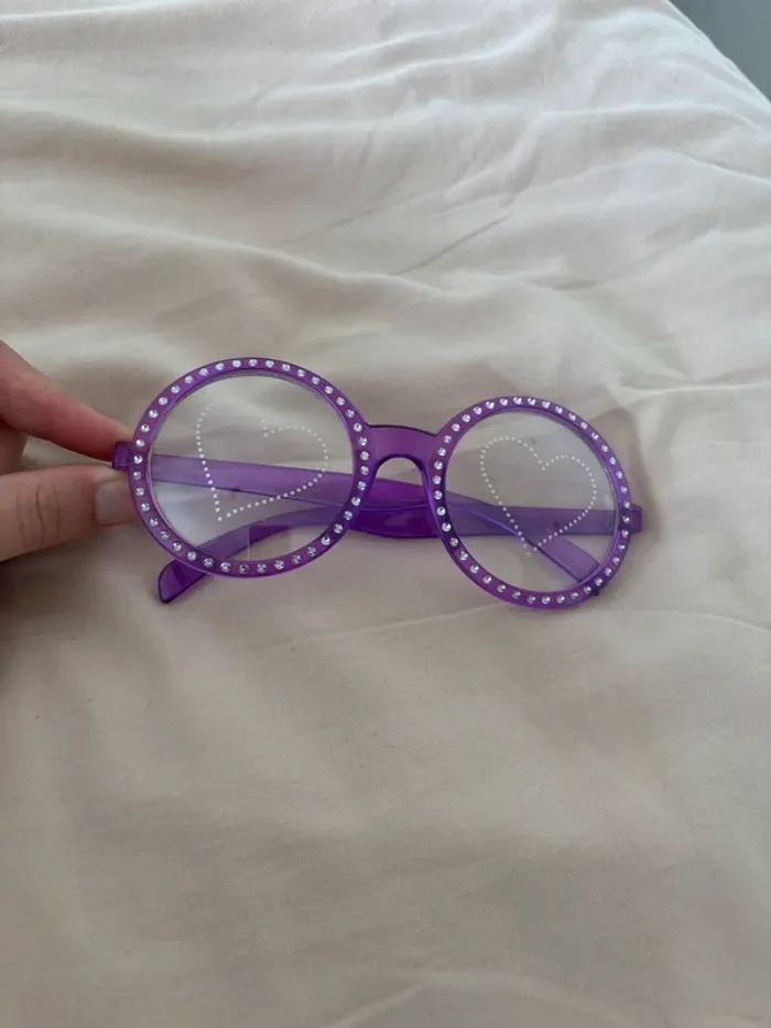 Lunettes violettes rondes avec cœur (fête / soirée) - photo numéro 2