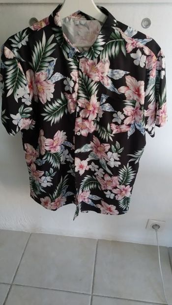 Chemise fleurie