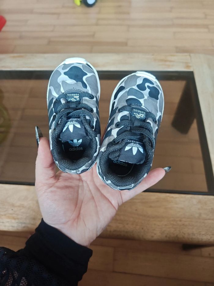 Baskets Adidas p.19 - photo numéro 14